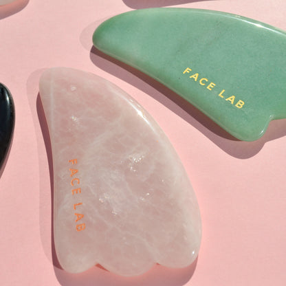 Gua Sha Plume en Quartz Rose